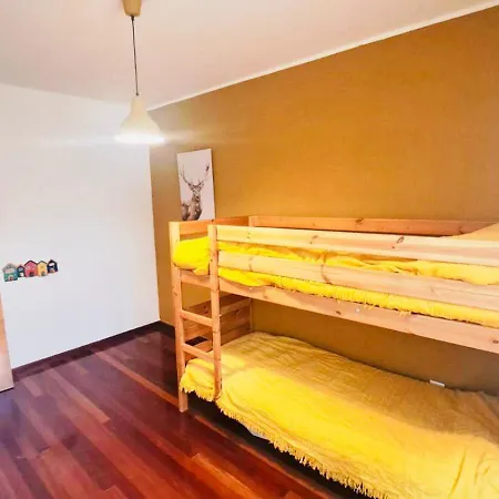 Elegante Adosado En Ampuero Расинес