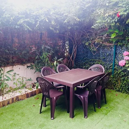 Elegante Adosado En Ampuero